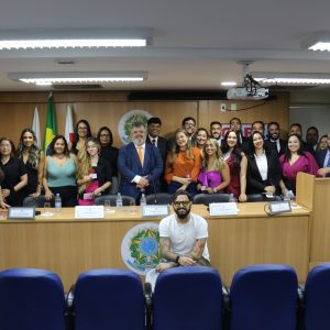 10/05 – 18h – Cerimônia de entrega das carteiras para os novos Advogados(as) e Estagiários(as) que se juntaram à Ordem dos Advogados do Brasil.🎓