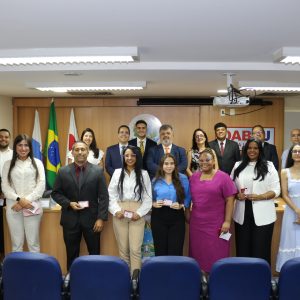Cerimônia de entrega de carteiras para os novos Advogados(as) e Estagiários(as)